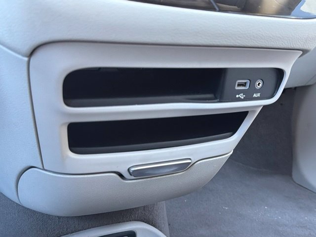 Used 2019 Chrysler Pacifica Touring-L w/ Advanced Safetytec Group FWD image 32