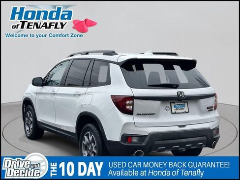 Used 2022 Honda Passport TrailSport image 4