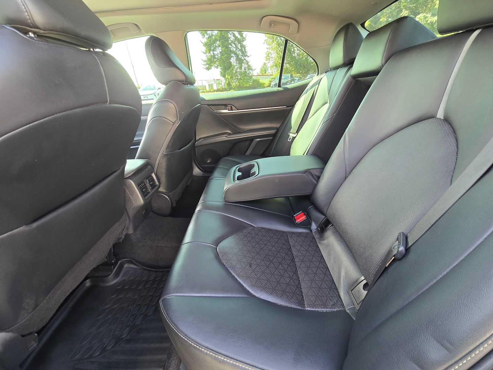 Used 2021 Toyota Camry XSE FWD image 16