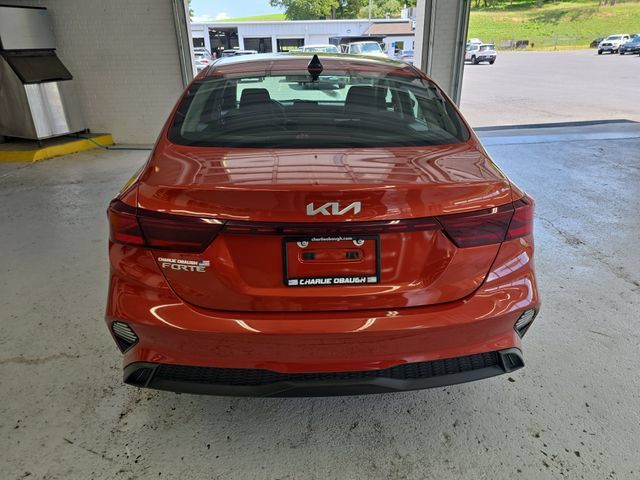 Certified 2024 Kia Forte LXS w/ LXS Technology Package FWD image 4
