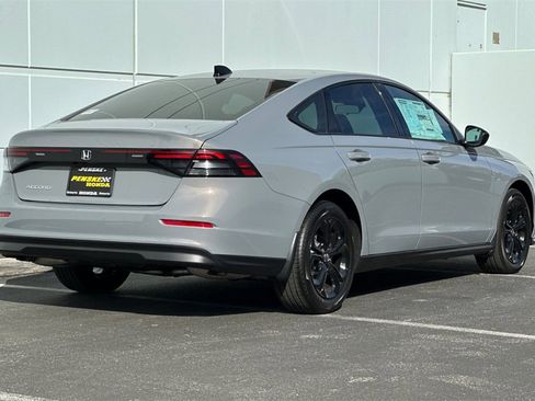New 2025 Honda Accord SE image 4