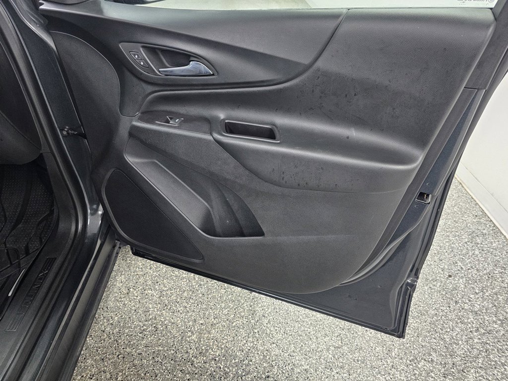 Used 2020 Chevrolet Equinox LT AWD/4WD image 22