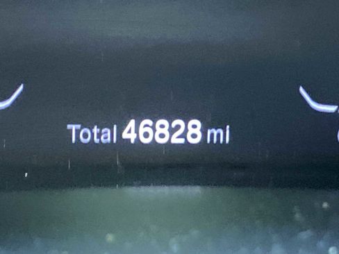 Used 2021 BMW X7 xDrive40i w/ M Sport Package image 18