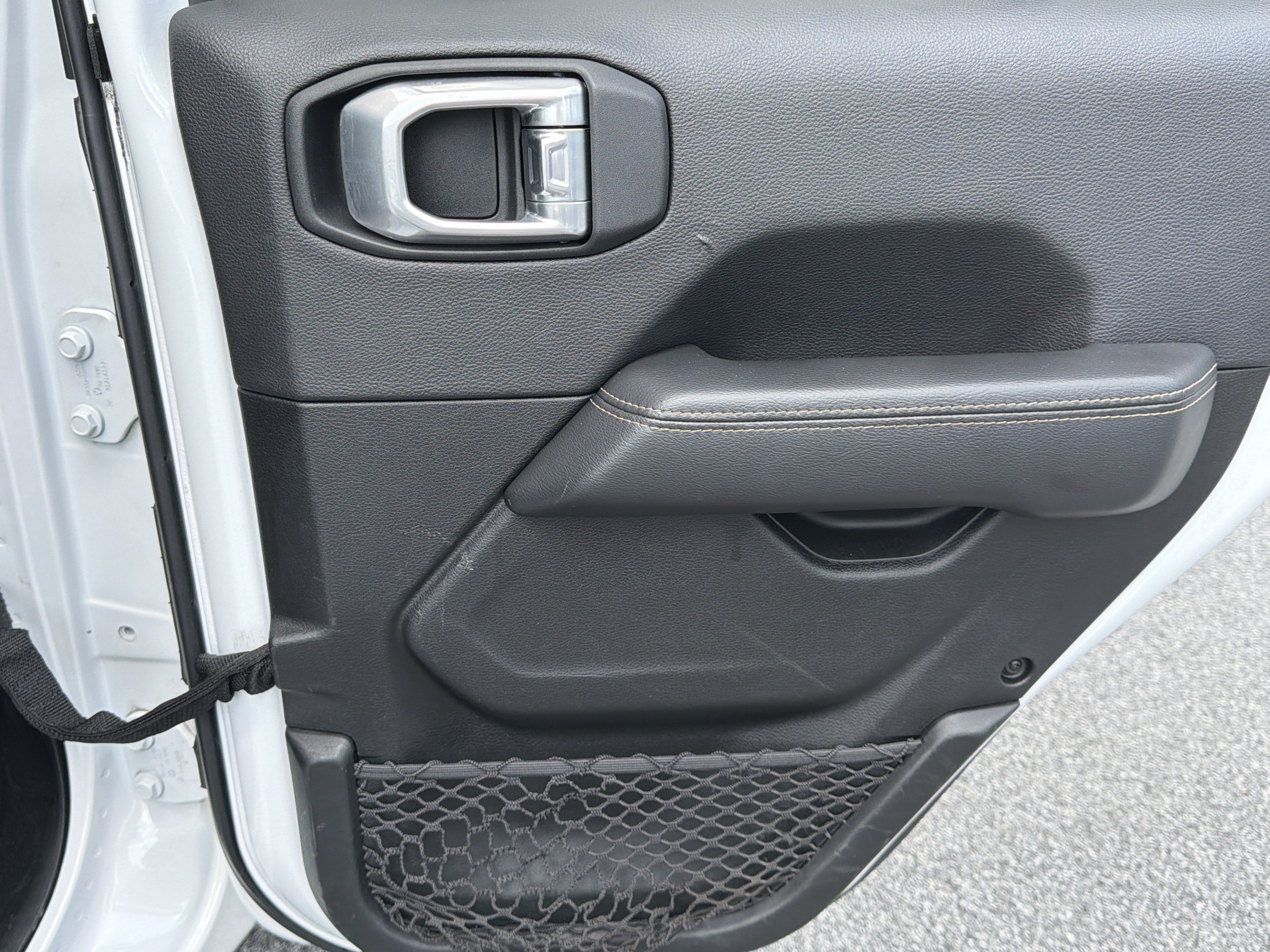 Used 2021 Jeep Wrangler Unlimited Sahara AWD/4WD image 19