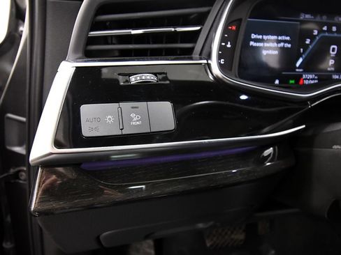 Used 2025 Audi Q7 3.0T Premium Plus AWD/4WD image 20