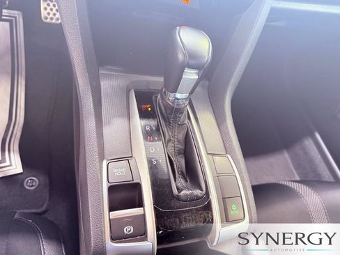 Used 2020 Honda Civic Sport image 13