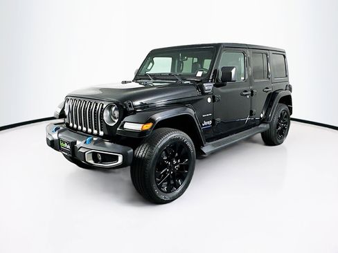 Used 2023 Jeep Wrangler Sahara image 3