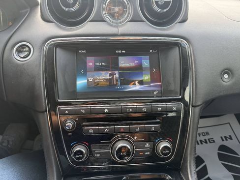 Used 2016 Jaguar XJ L Supercharged RWD image 28
