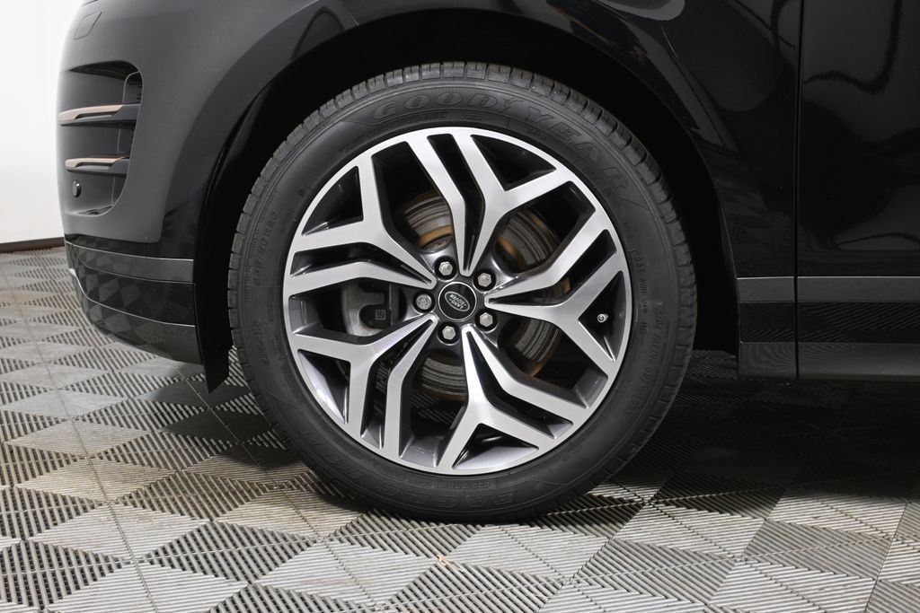 Used 2023 Land Rover Range Rover Evoque R-Dynamic SE AWD/4WD image 12