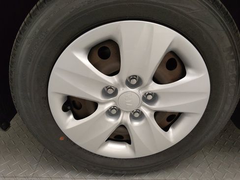 Used 2018 Kia Forte LX w/ LX Popular Package image 31