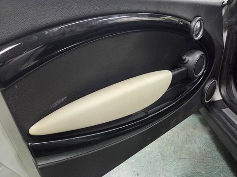 Used 2013 MINI Cooper S FWD image 25