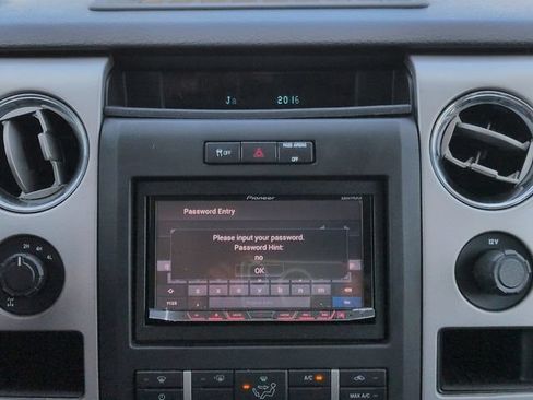 Used 2012 Ford F150 XLT w/ XLT Chrome Pkg AWD/4WD image 18