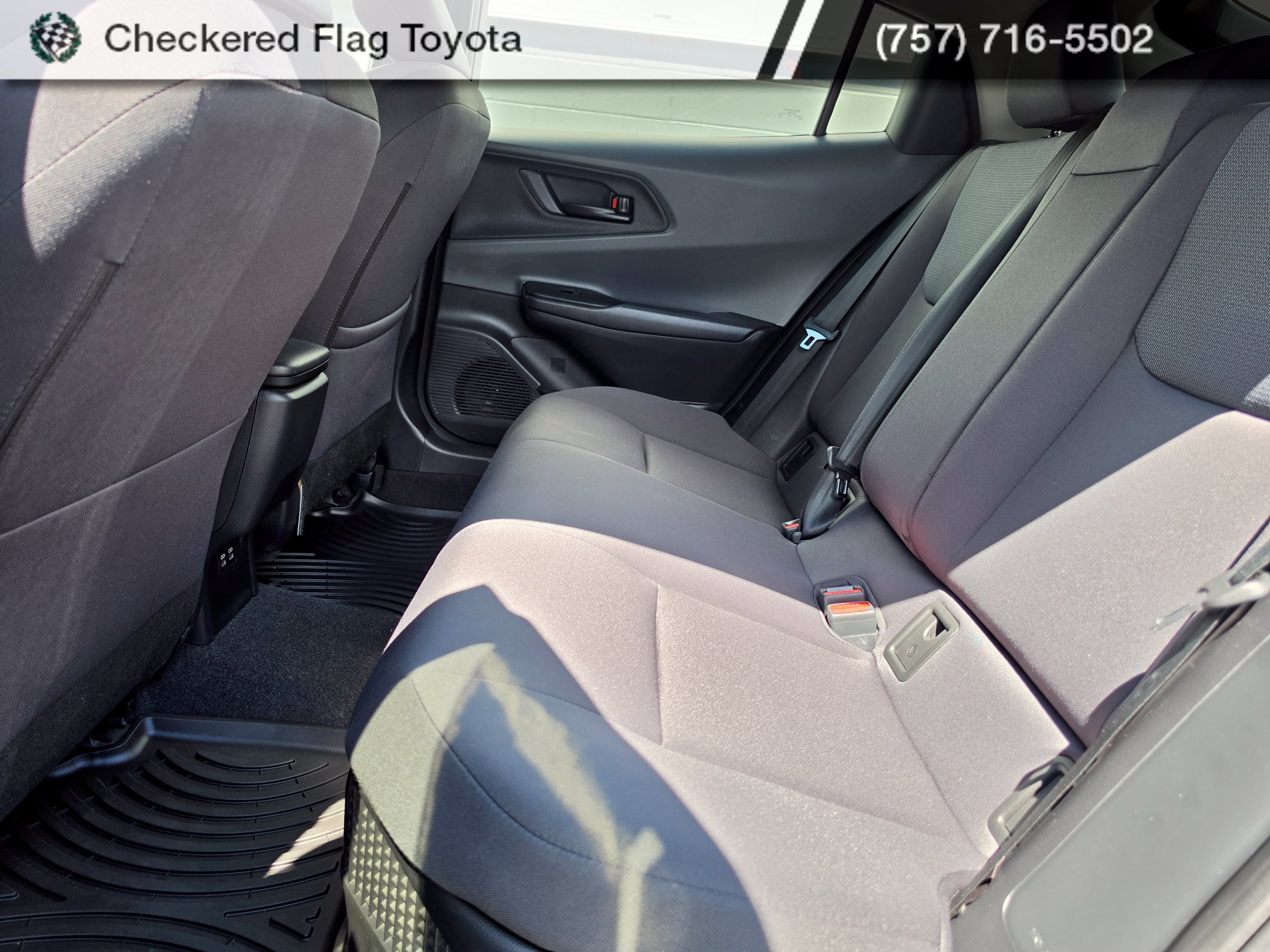 Used 2023 Toyota Prius LE FWD image 26