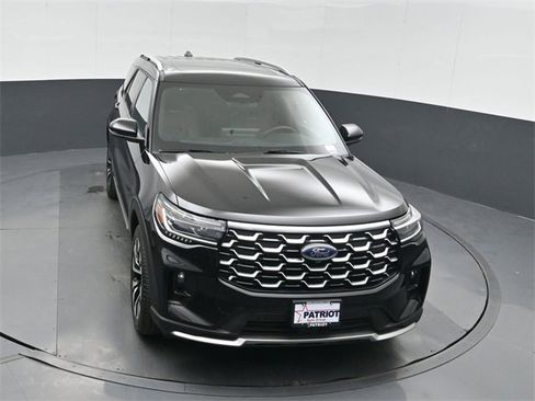 Used 2025 Ford Explorer Platinum w/ LUX Leather Package image 41