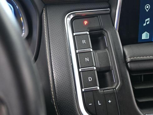 Used 2024 Chevrolet Tahoe Premier image 29