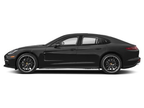 Used 2019 Porsche Panamera GTS image 3