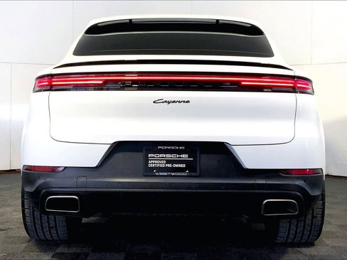 Used 2024 Porsche Cayenne Coupe image 6