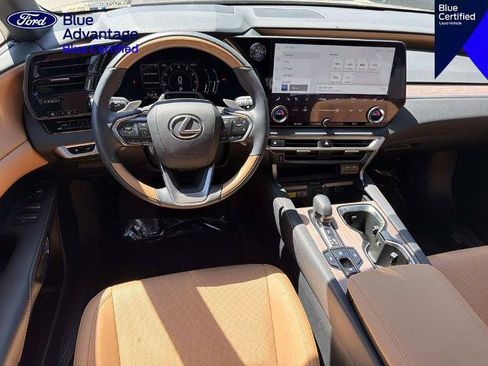 Used 2024 Lexus RX 350 Premium w/ Convenience Package FWD image 10