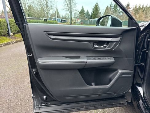 Certified 2025 Honda CR-V LX image 17