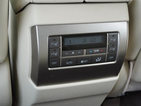 Used 2015 Lexus GX 460 w/ Premium Package AWD/4WD image 34