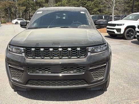 New 2026 Jeep Grand Cherokee L 4WD image 3