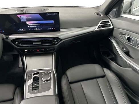 Used 2025 BMW 330i xDrive Sedan w/ Convenience Package AWD/4WD image 26