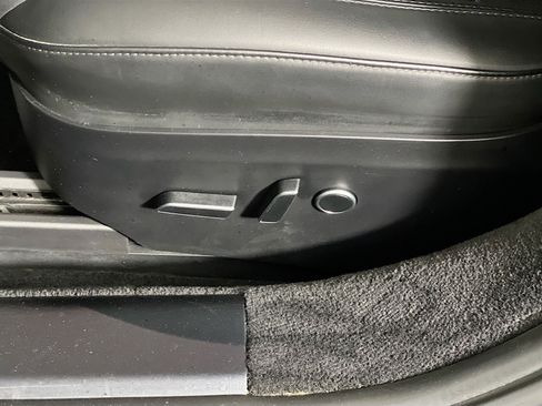 Used 2024 Tesla Model S Base image 15