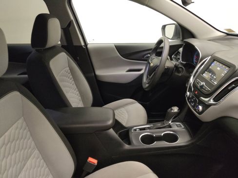 Used 2019 Chevrolet Equinox LS image 21