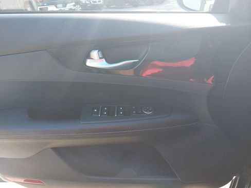 Used 2021 Kia Forte GT-Line image 29