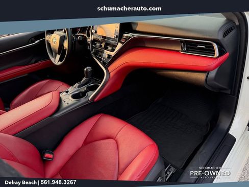 Used 2022 Toyota Camry XSE FWD image 17