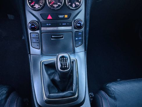 Used 2014 Hyundai Genesis 3.8 image 15