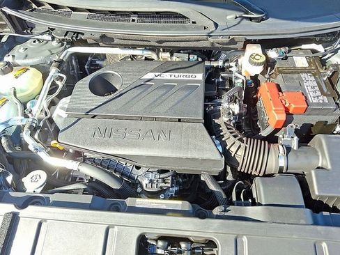 Used 2025 Nissan Rogue SV AWD/4WD image 28