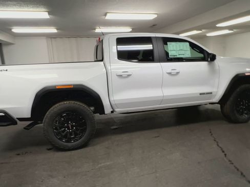 New 2026 GMC Canyon Elevation w/ Convenience Package image 43