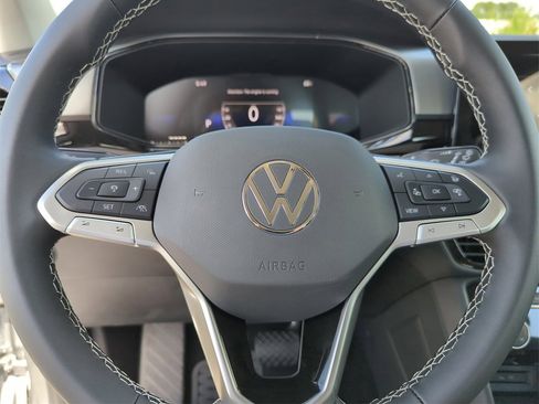 New 2025 Volkswagen Taos S image 38