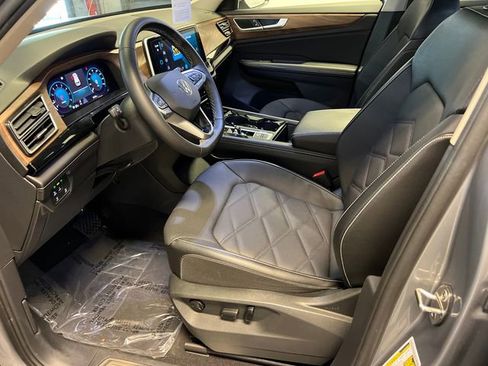 Certified 2024 Volkswagen Atlas SE AWD/4WD image 8