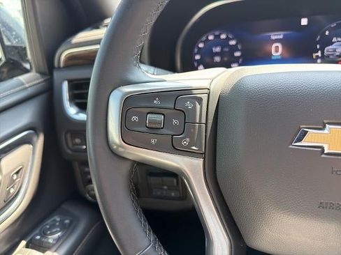 Used 2023 Chevrolet Tahoe Premier AWD/4WD image 36