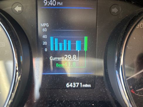 Used 2022 Nissan Rogue Sport SV image 13