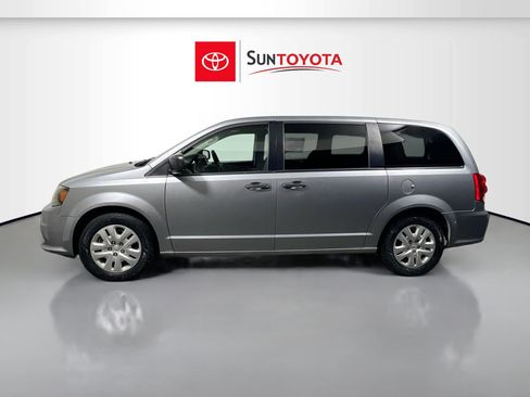 Used 2019 Dodge Grand Caravan SE FWD image 29