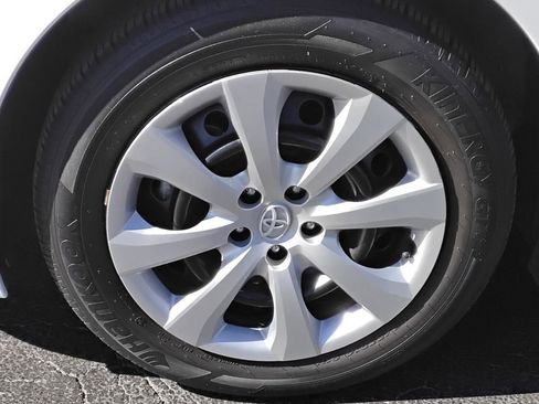 Used 2023 Toyota Corolla LE image 14