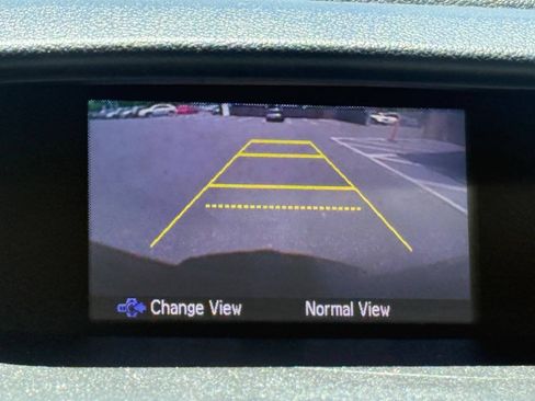 Used 2015 Honda CR-V LX image 12