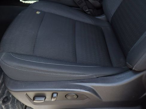 Used 2025 Chevrolet Silverado 1500 LT RWD image 20
