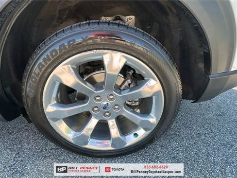 Used 2020 Ford Explorer Platinum image 19