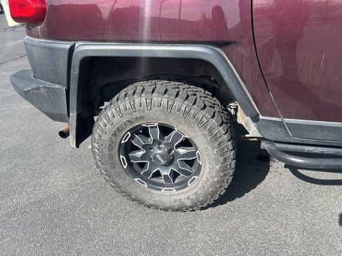 Used 2007 Toyota FJ Cruiser 4WD image 13