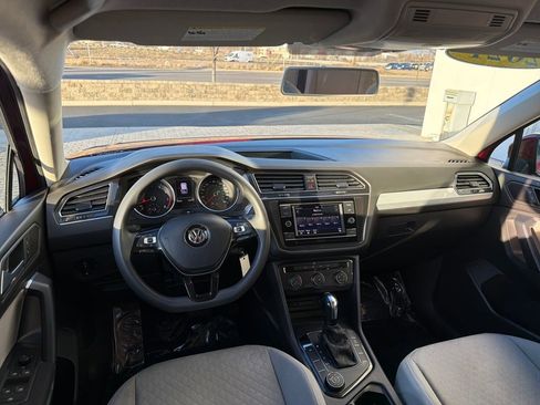 Used 2019 Volkswagen Tiguan S image 15