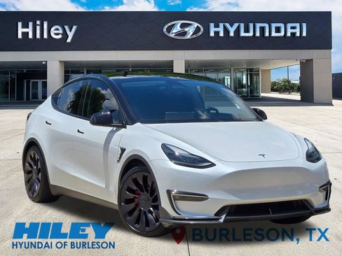 Used 2023 Tesla Model Y Performance AWD/4WD image 2