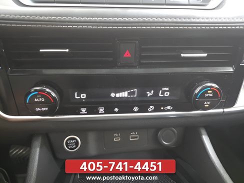 Used 2021 Nissan Rogue SV AWD/4WD image 18