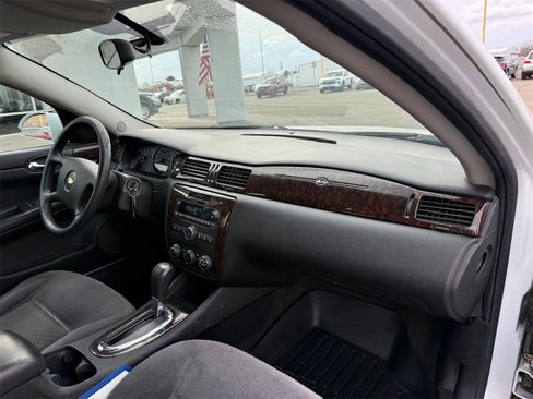 Used 2014 Chevrolet Impala Limited LS image 38