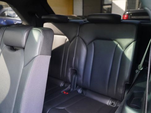 Used 2018 Audi Q7 3.0T Premium Plus image 18
