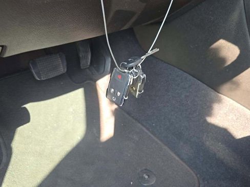 Used 2022 Chevrolet Colorado Z71 image 16