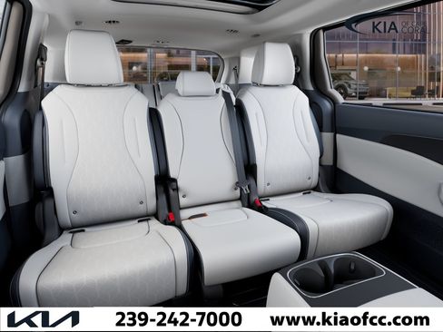 New 2026 Kia Carnival SX w/ SX Dark Edition Package FWD image 16